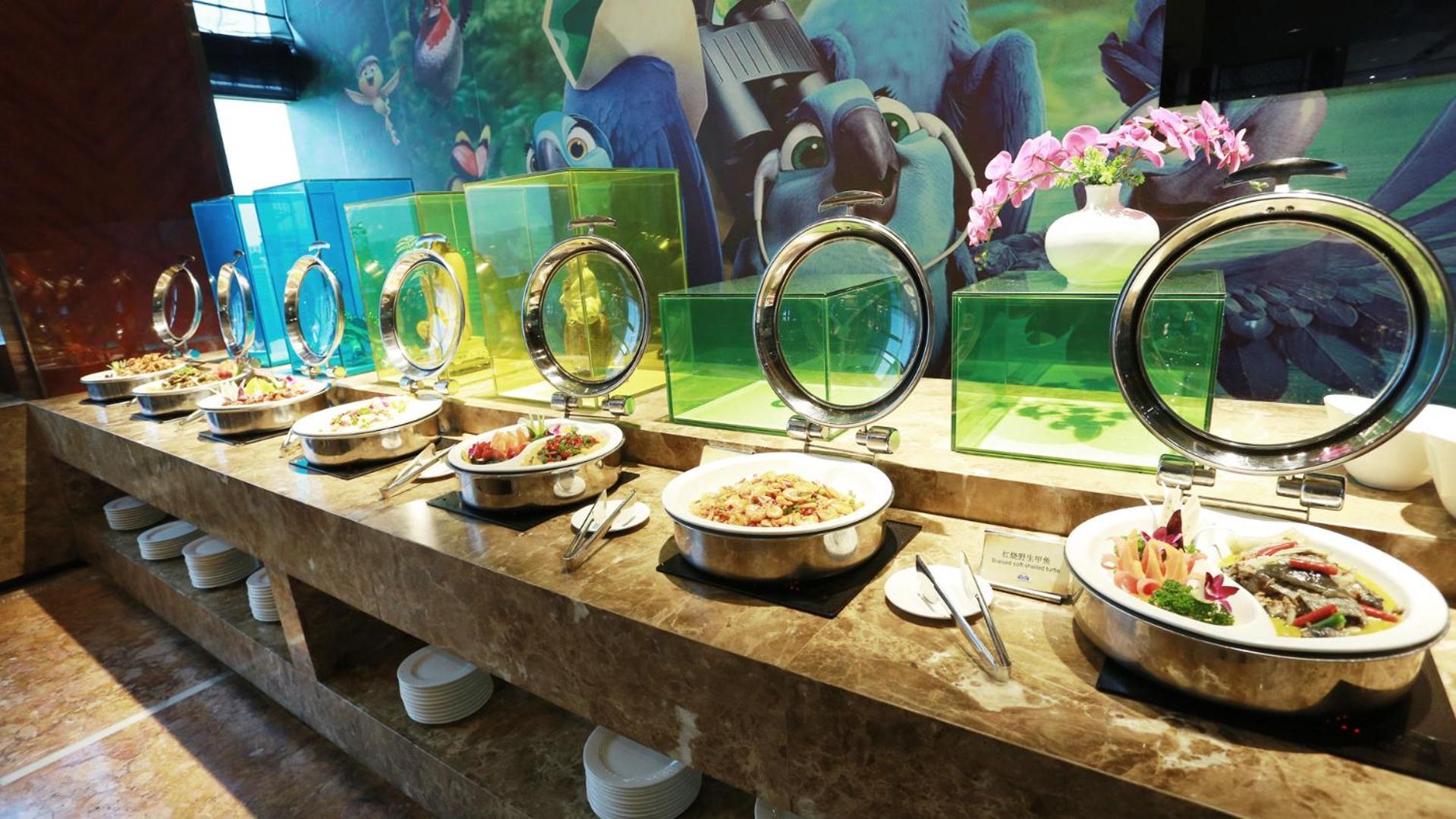 Days Hotel & Suites China Town---Five Minutes To Reach Changsha Station, The Metro Line 2 & Line 6 Are Nearby,Free Gym & Laundromat,Chinese And Western Buffet Breakfast Is Offered On The 31St Floor エクステリア 写真