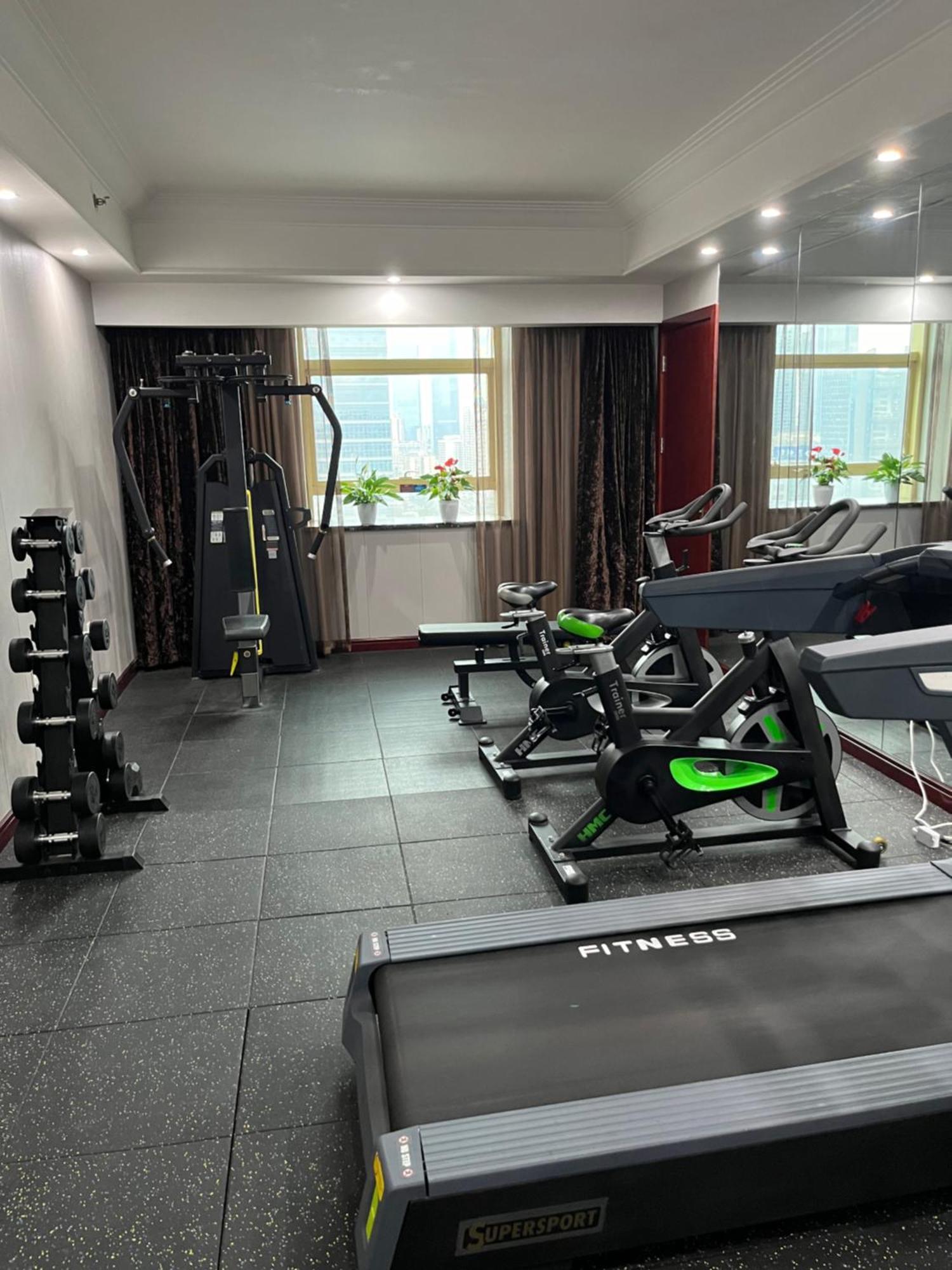 Days Hotel & Suites China Town---Five Minutes To Reach Changsha Station, The Metro Line 2 & Line 6 Are Nearby,Free Gym & Laundromat,Chinese And Western Buffet Breakfast Is Offered On The 31St Floor エクステリア 写真